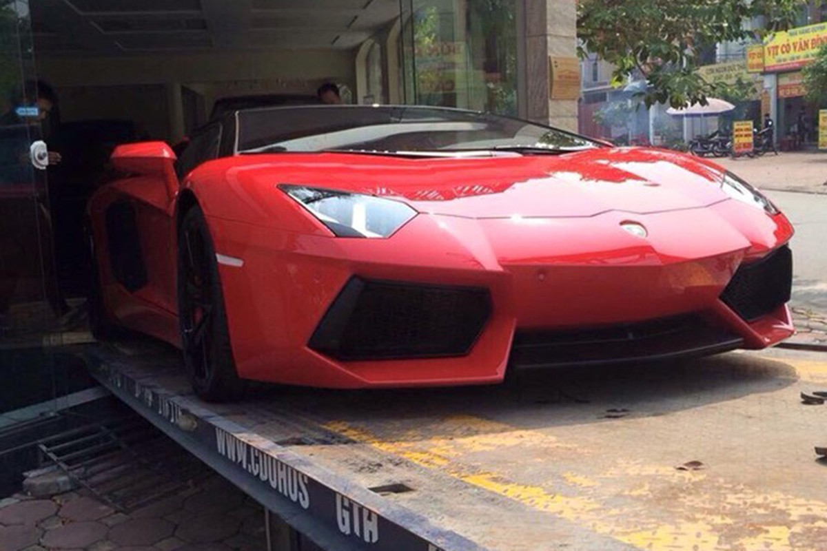 Lamborghini mui tran 24,5 ty lo dien tren pho Viet-Hinh-3